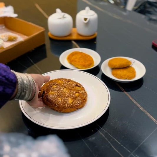 Traditional Kashmiri Delight | Soft Sweet Kashmir Rote made with Pure Desi Ghee | MakeMeBuy.pk