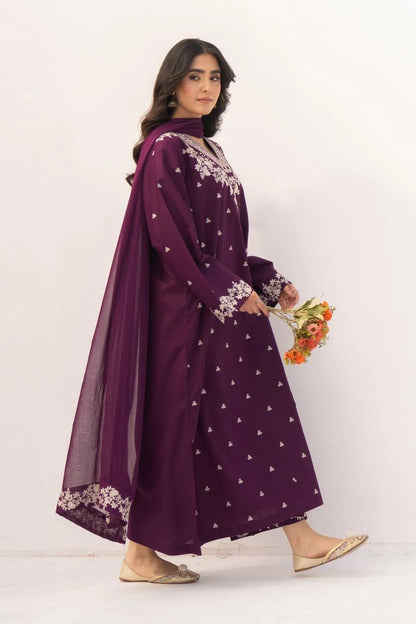 3 Pcs Women's Unstitched Embroidered Suit