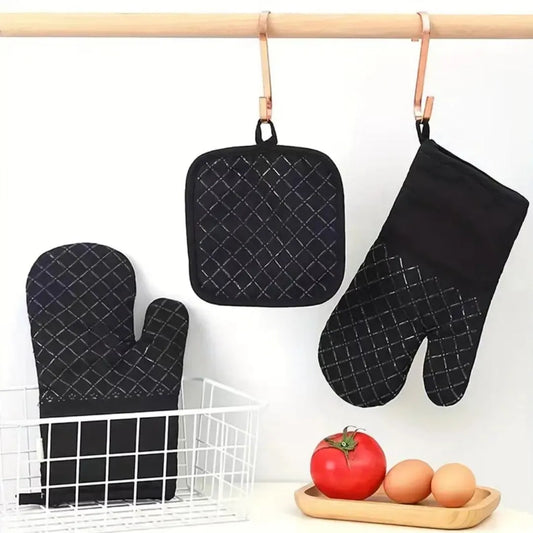 Heat Resistant Cooking Gloves (2-Piece Set) – Silicone Grip Oven Mitts Black Diamond Design