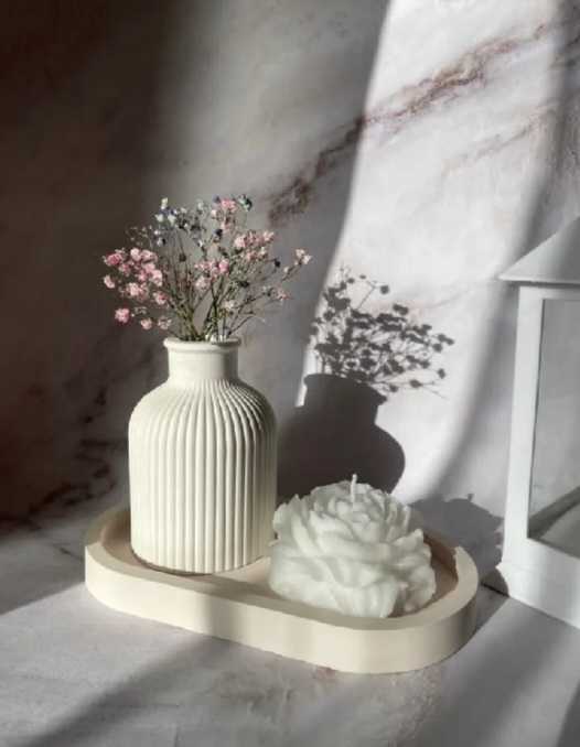 Set of 3 (1 mini flowers vase +1 oval tray +1 pony rose flower candle)